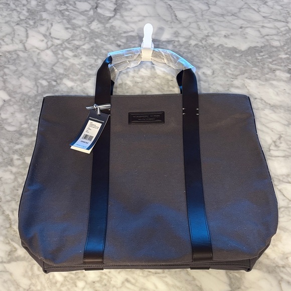 Vineyard Vines Elevated Gray Tote Bag - Picture 1 of 8